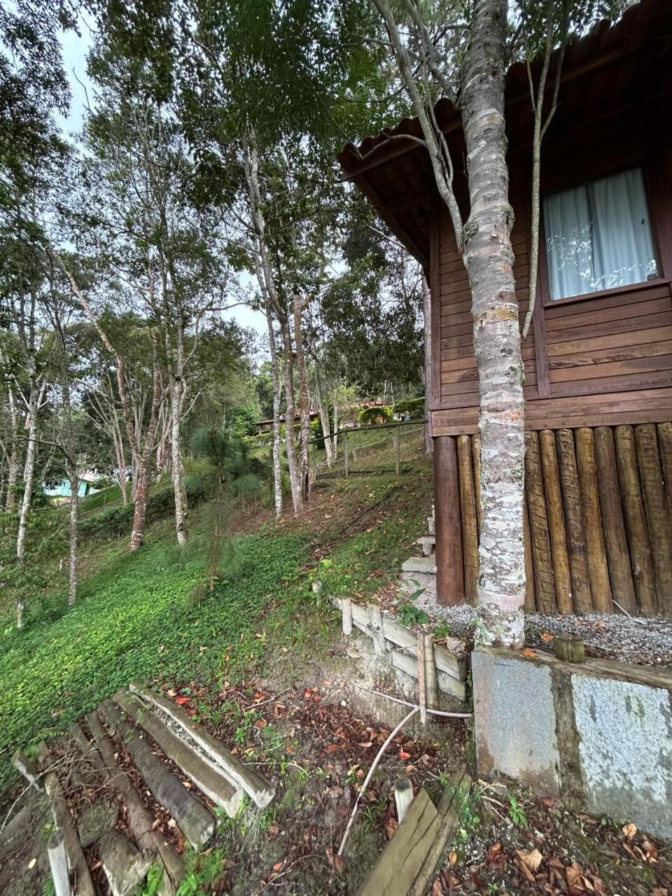 Chale Ipe Branco Hotel Pedra Azul  Exterior photo